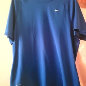 Nike Men's Short Sleeve Blue Tee
